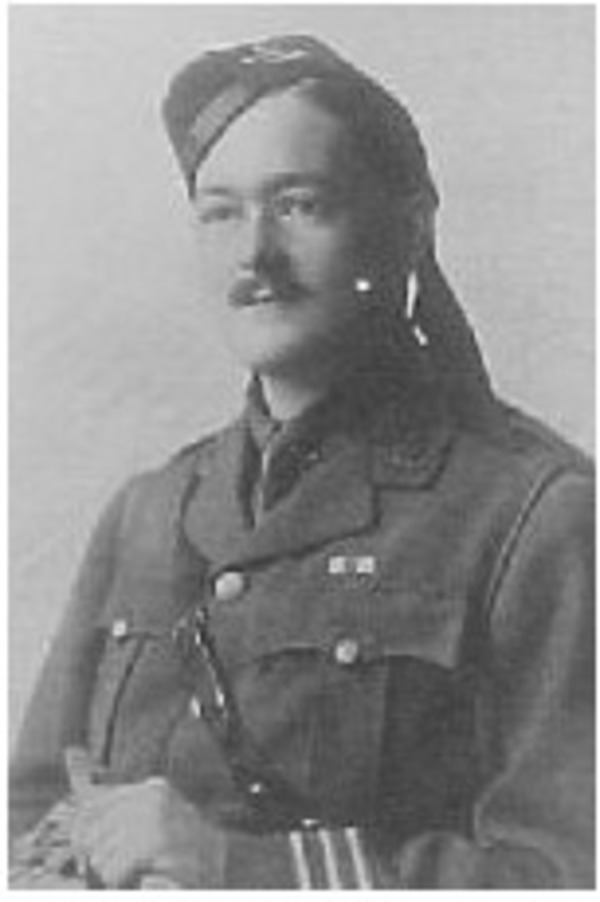 Titre original&nbsp;:  Photo of Roderick Ogle Bell-Irving – from the Digital Collection at the Canadian Virtual Memorial: http://www.veterans.gc.ca/eng/remembrance/memorials/canadian-virtual-war-memorial/.