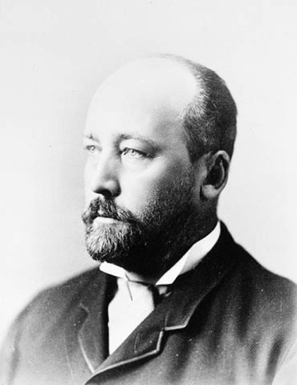 Titre original&nbsp;:    Description English: William Cornelius Van Horne, a pioneering Canadian railway executive. Français : William Van Horne, un homme d'affaires canadien d'origine américaine. Il fut un des pionniers du transport ferroviaire nord-américain. Date before 1915(1915) Source This image is available from Library and Archives Canada under the reproduction reference number C-008549 and under the MIKAN ID number 3221994 This tag does not indicate the copyright status of the attached work. A normal copyright tag is still required. See Commons:Licensing for more information. Library and Archives Canada does not allow free use of its copyrighted works. See Category:Images from Library and Archives Canada. Author Unknown Permission (Reusing this file) Public domainPublic domainfalsefalse This Canadian work is in the public domain in Canada because its copyright has expired due to one of the foll