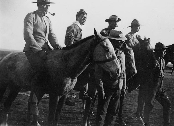 Original title:  A bunch of Montrealers: personnel of C Company, South African Constabulary. 