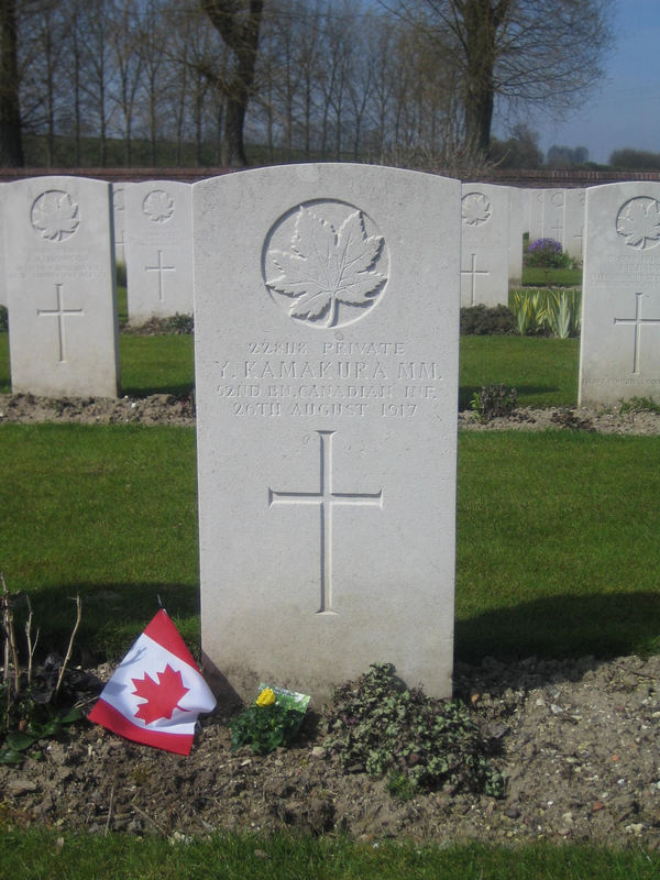 Original title:  Grave Marker – One of first 42 Japanese Canadian soldiers enlisted in Calgary, 1916. From the Canadian Virtual War Memorial. The grave is located in the Aix-Noulette Communal Cemetery Extension, in France.