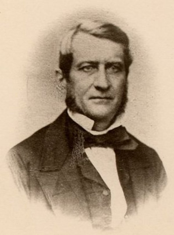 Titre original&nbsp;:    Description English: Cyrille Delagrave, lawyer, member of the Council of Public Instruction for Lower Canada Date c.1900 Source This image is available from the Bibliothèque et Archives nationales du Québec under the reference number P560,S2,D1,P238 This tag does not indicate the copyright status of the attached work. A normal copyright tag is still required. See Commons:Licensing for more information. Boarisch | Česky | Deutsch | Zazaki | English | فارسی | Suomi | Français | हिन्दी | Magyar | Македонски | Nederlands | Português | Русский | Tiếng Việt | +/− Author J.E. Livernois

