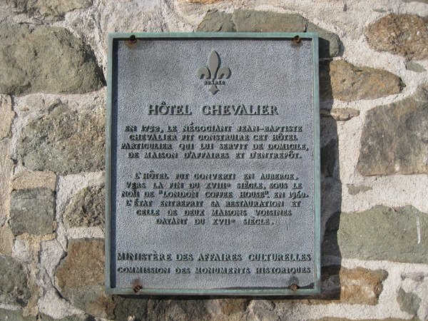 Titre original&nbsp;:    Description Français : Maison Jean-Baptiste-Chevalier, 5, Rue du Cul-de-Sac, Québec, Québec, G1K, Canada This photo is of a cultural heritage site in Canada, number 8588 in the Canadian Register of Historic Places. Date 28 December 2012, 11:26:27 Source Own work Author Jeangagnon

Camera location 46° 48′ 44.28″ N, 71° 12′ 10.80″ W This and other images at their locations on: Google Maps - Google Earth - OpenStreetMap (Info)46.8123;-71.203

