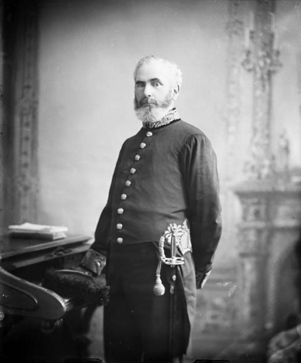 Titre original&nbsp;:  Hon. Thomas White, M.P. (Cardwell, Ont.) (Minister of the Interior) b. Aug. 7, 1830 - Apr. 21, 1888. 