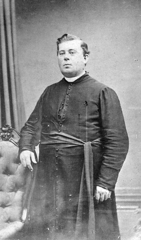 Original title:    Description Français : Portrait de Mgr J.-Théophile Allard. P48-33, collection Arthur Gallien, Archives provinciales du Nouveau-Brunswick. English: Portrait of Mgr. J.-Théophile Allard. P48-33 Arthur Gallien collection, Provincial Archives of New Brunswick. Date 23 October 2011(2011-10-23) Source http://archives.gnb.ca/Exhibits/PlannedSettlements/ImageList.aspx?culture=fr-CA&Link=P48-33&t=Allardville&title=L%27abb%C3%A9+Jean-Joseph-Auguste+Allard&p=6&of=19 Author Unknown - inconnu

