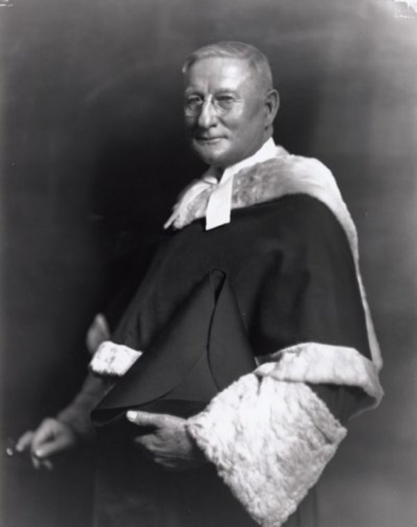 Titre original&nbsp;:  The Hon. John Henderson Lamont